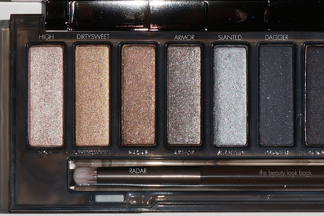アイシャドウ Fromst Naked Smoky Eyeshadow Palette Urban Decay Naked Smoky Palette - The Beauty Look Book